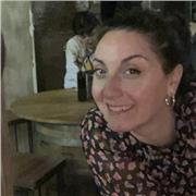 Profesora de Arte responsable y muy implicada, apta para dar clase a todos los niveles